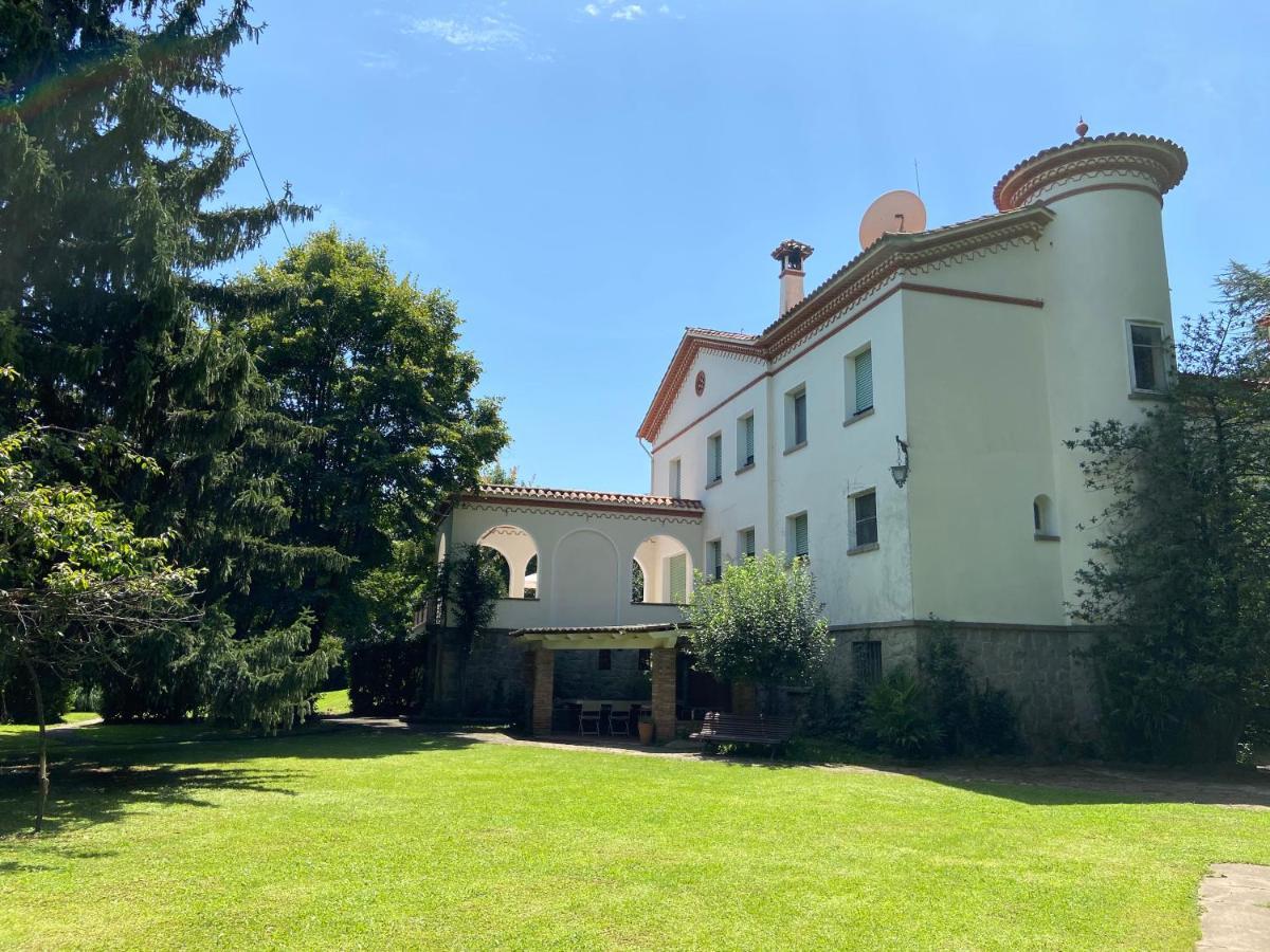 Espectacular Casa Chateau En El Centro De Олот Екстер'єр фото