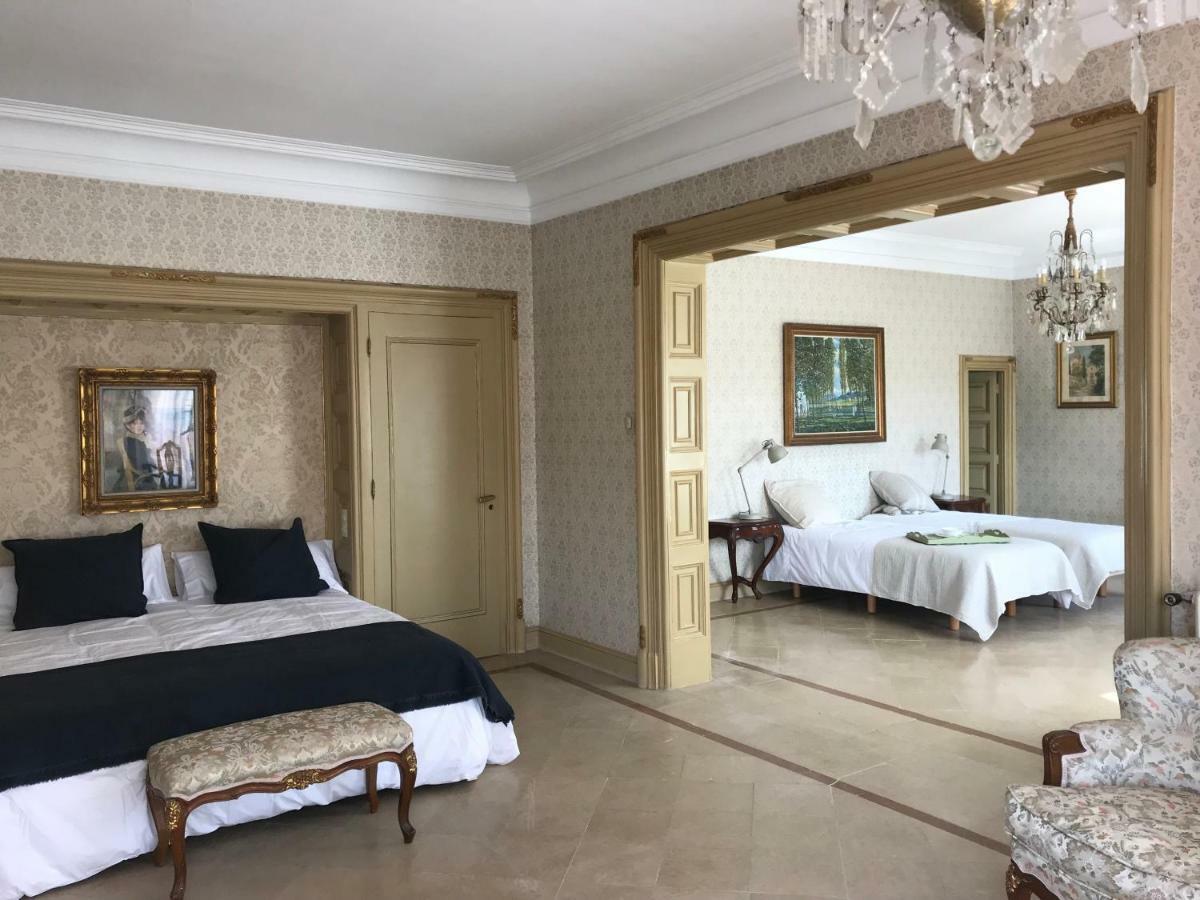 Espectacular Casa Chateau En El Centro De Олот Екстер'єр фото