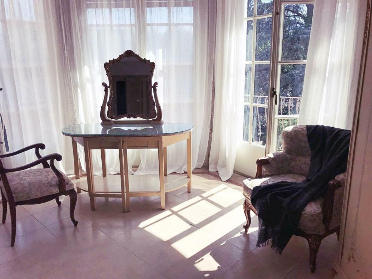 Espectacular Casa Chateau En El Centro De Олот Екстер'єр фото